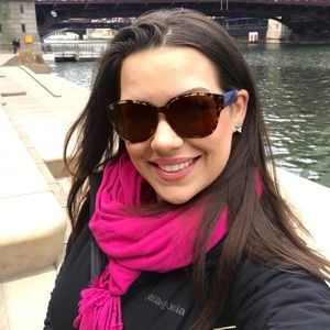 Meet your Posher, Ashley